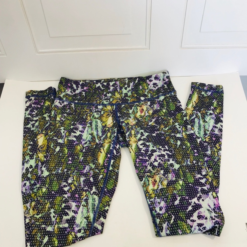 Lululemon Patterned Leggings Sz 6